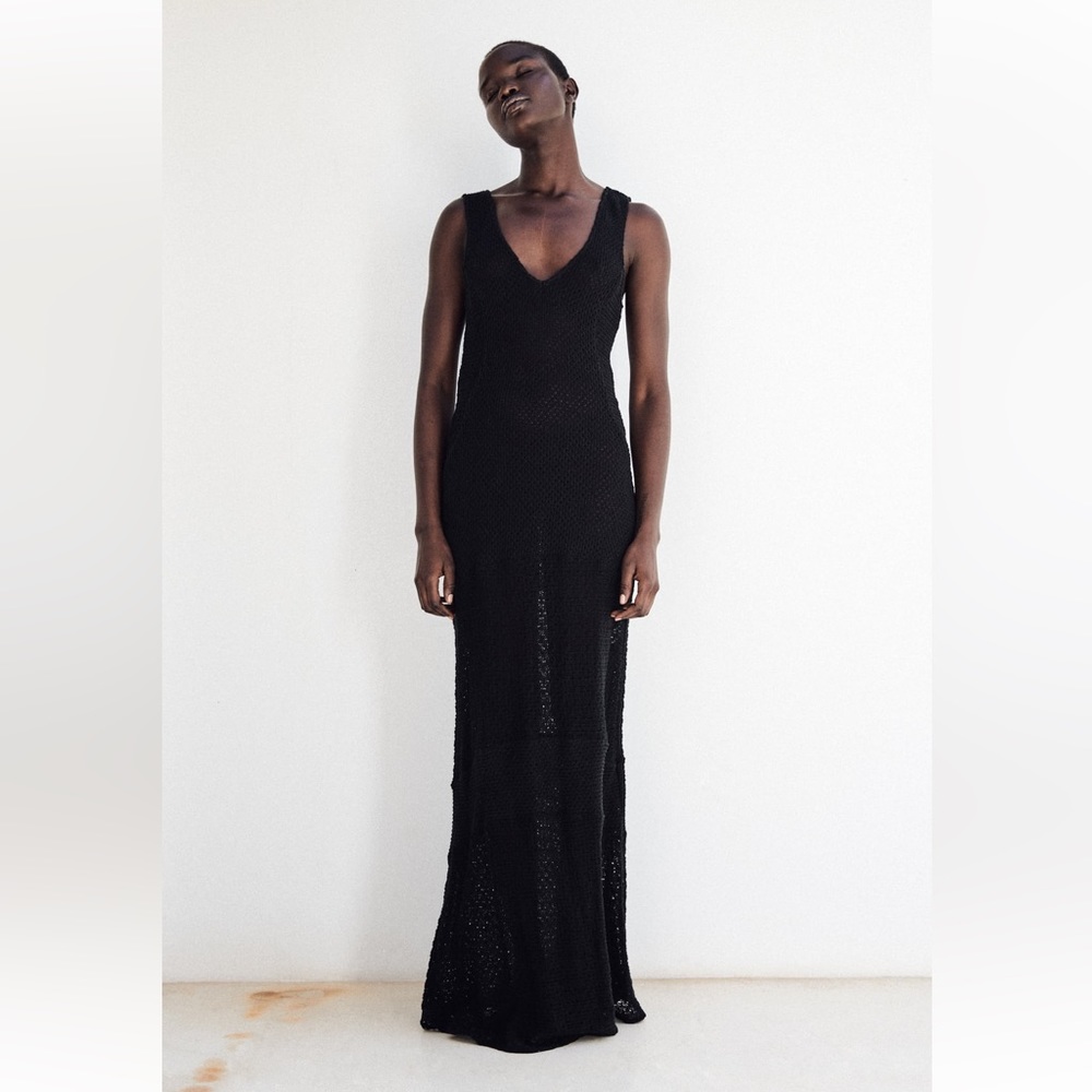 Zara LONG V-NECK DRESS WITH STRAPS. Black. Sizes S, M. New with Tags.